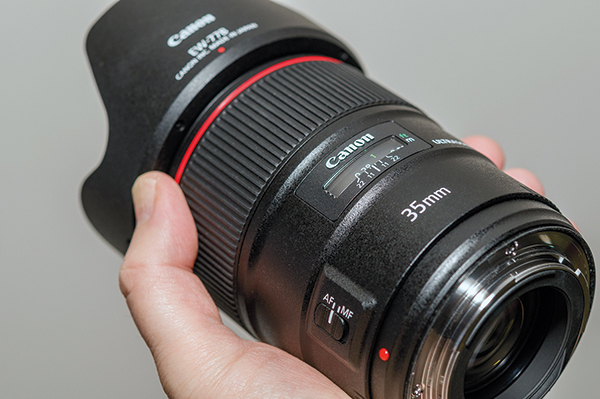 Canon Ef 35mm F14l Ii Usm Lens Review Shutterbug 