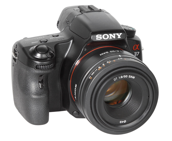 Sony Alpha A37 DSLR Review