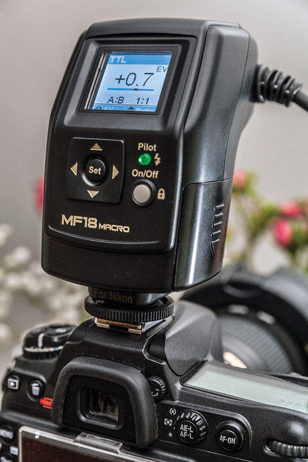 Nissin MF18 Digital TTL Macro Flash: A Versatile Ringlight