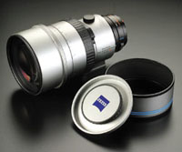 Hasselblad Zeiss Telephoto Power PackA 300mm f2.0 APO Redefines MF