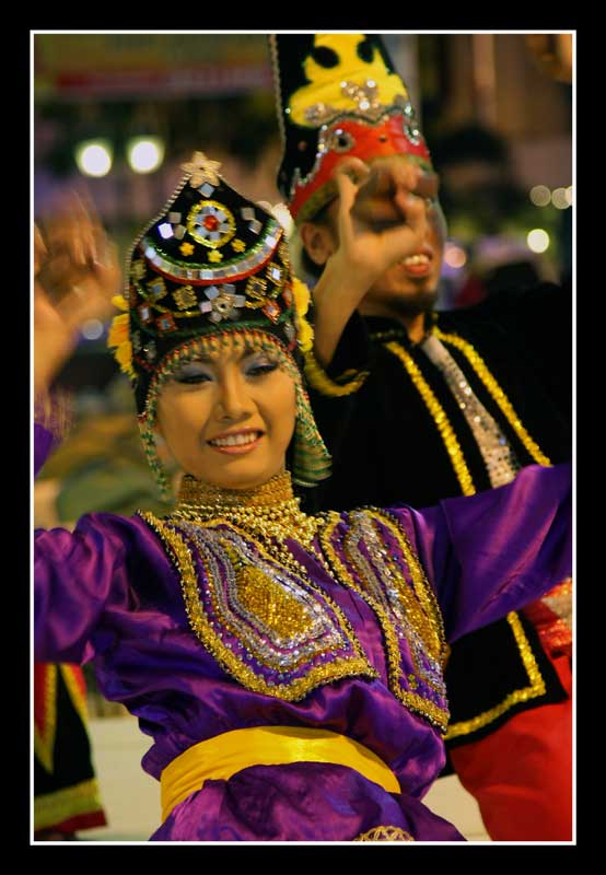 Traditional costume of Borneo | Shutterbug