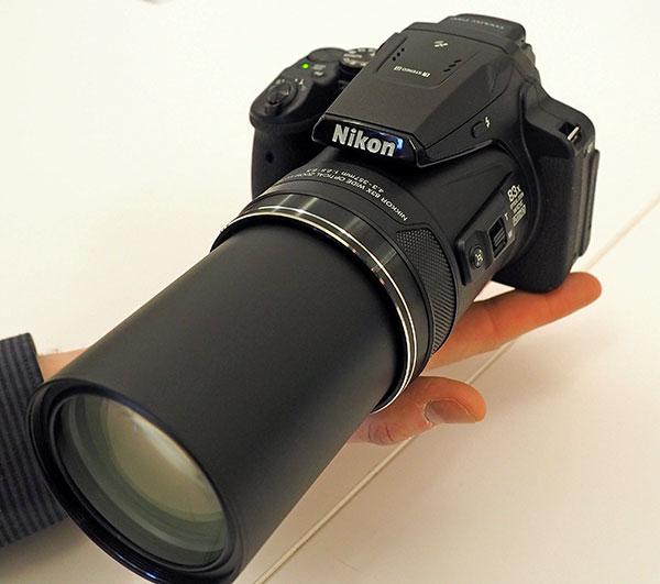 Circular peine élite Nikon Intros Coolpix P900 Compact Camera with 83x (24-2000mm) Zoom Power  (Hands-on Photos) | Shutterbug