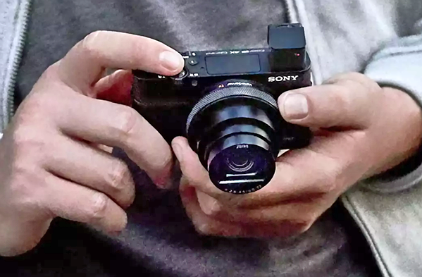 Sony Intros Compact Rx100 Vi With 24 0mm Zoom Lens Faster Autofocus Improved Video Shutterbug